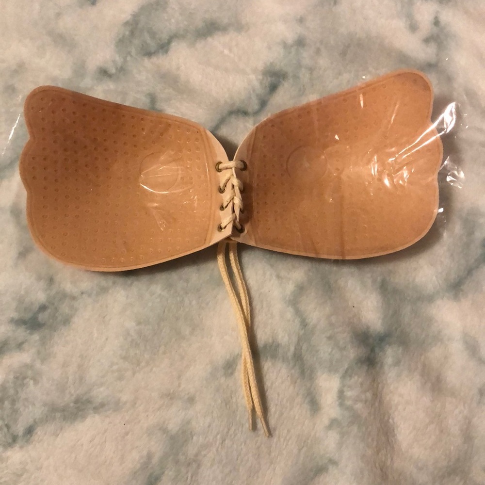 Sticky strapless/backless bra - Picture 3 of 3
